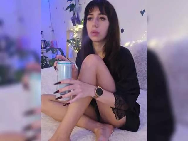 MiaLiaHot on BongaCams 