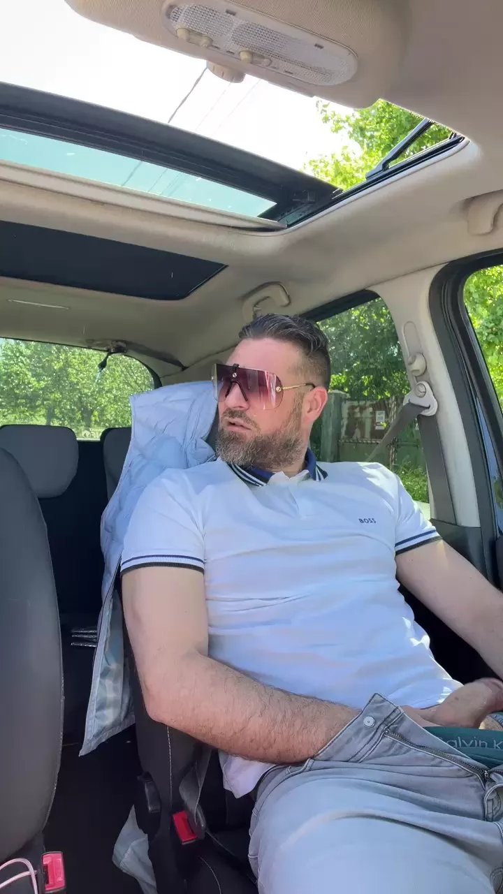 Offline Anjelo79 on Cam4