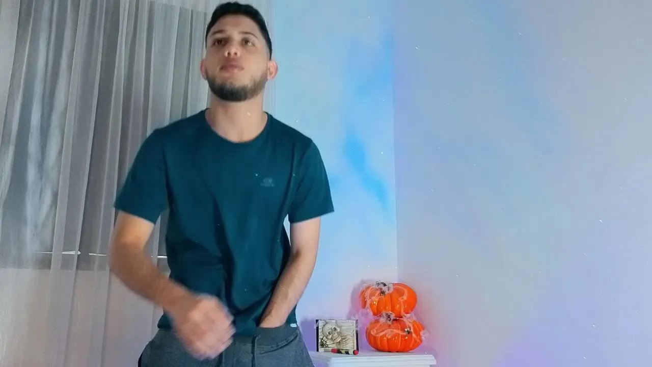 Offline Billyytomy on Cam4