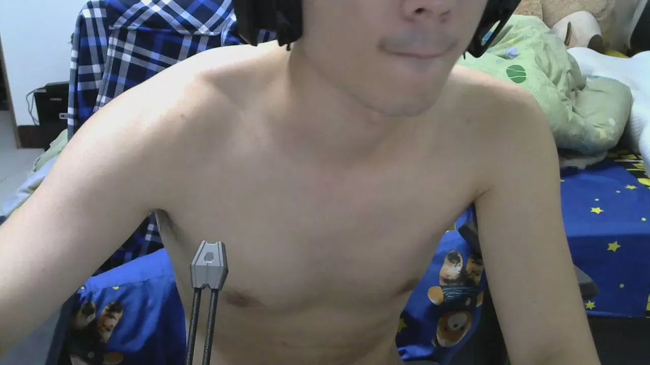 Offline H0119 on Cam4