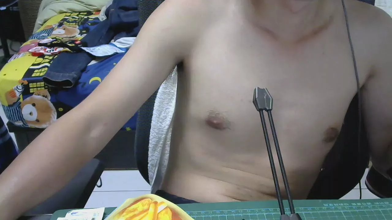 Offline H0119 on Cam4