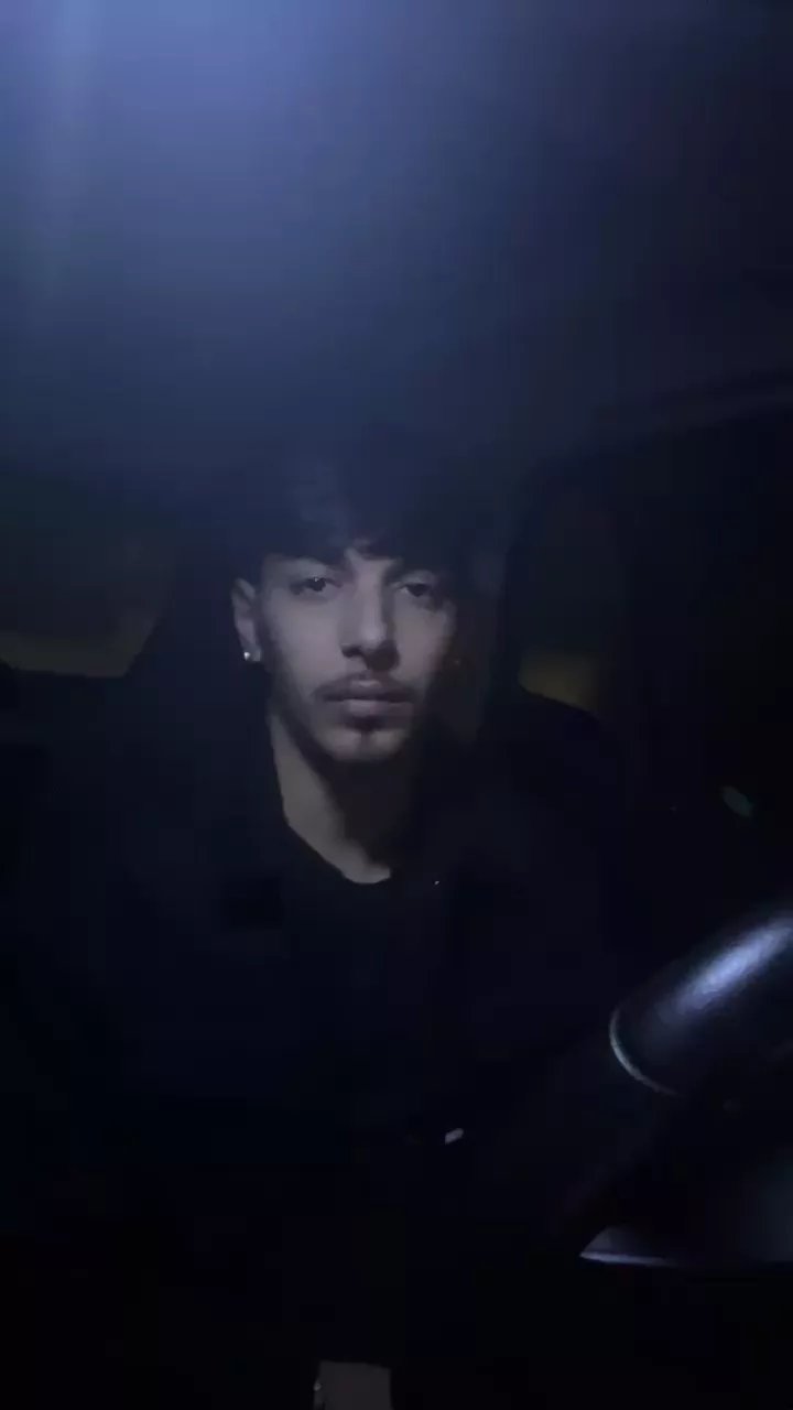 Offline lucio0531 on Cam4