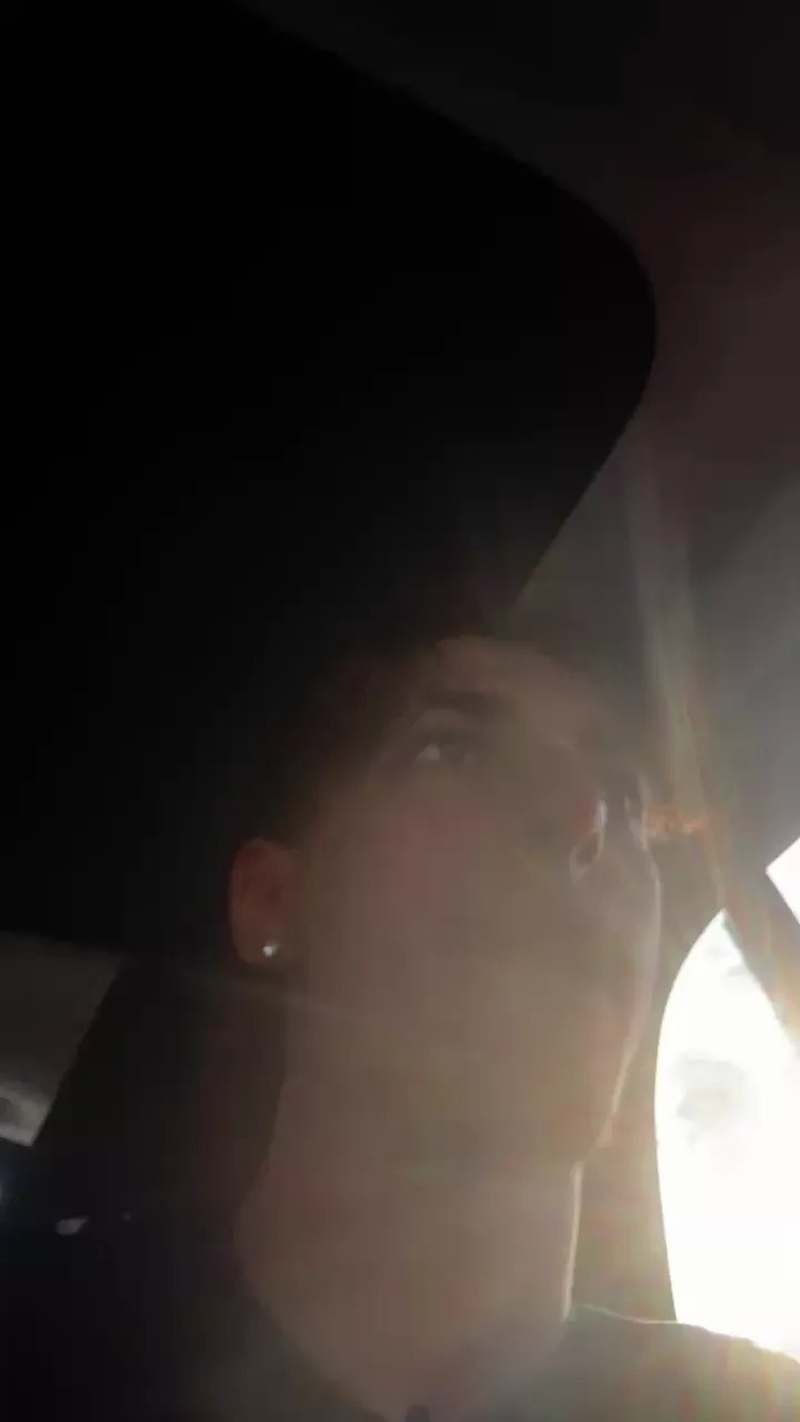 Offline lucio0531 on Cam4