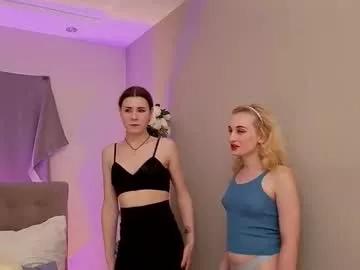 mona_luna on Chaturbate 