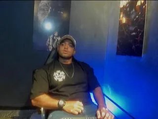 Offline jakob_ragnar on Flirt4Free