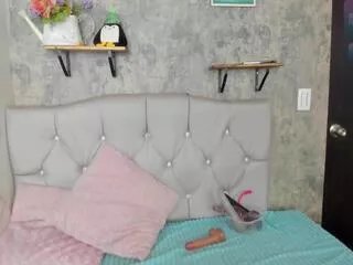 Offline megan_coopper on Flirt4Free