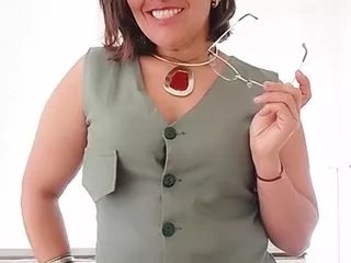 Offline CamilaLuxx on Streamate