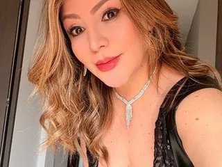 Offline MartinaSweet on Streamate