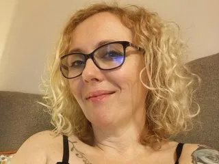 Offline Orla_Fox on Streamate