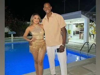 Offline Strawbeerry on Streamate