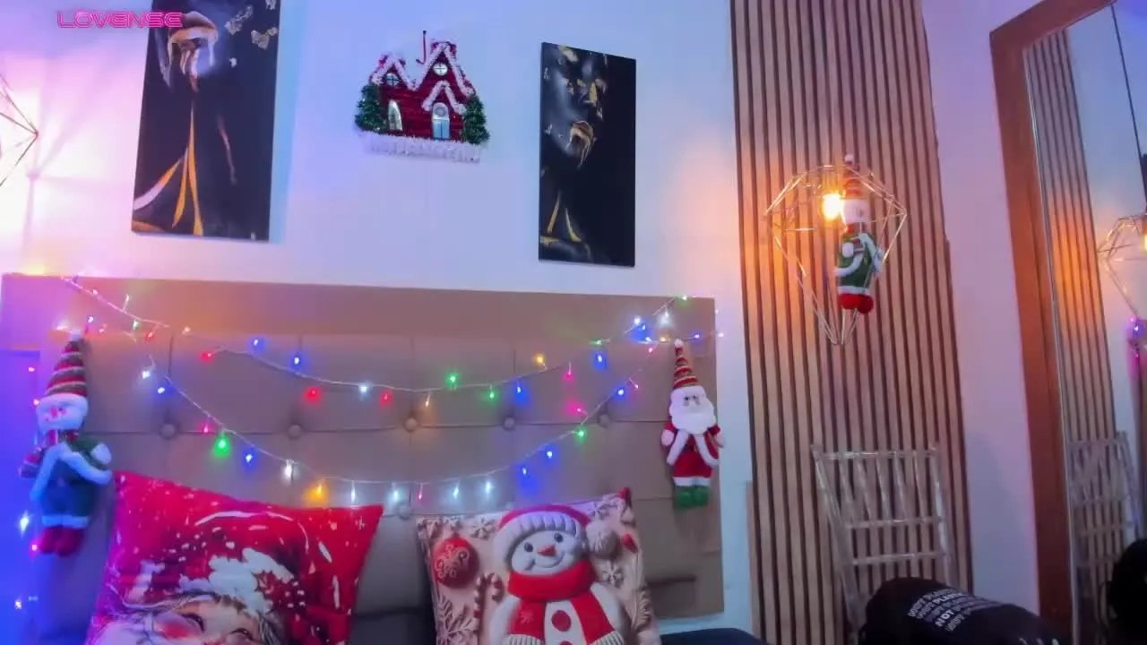 Offline AlesziaRose on Streamray