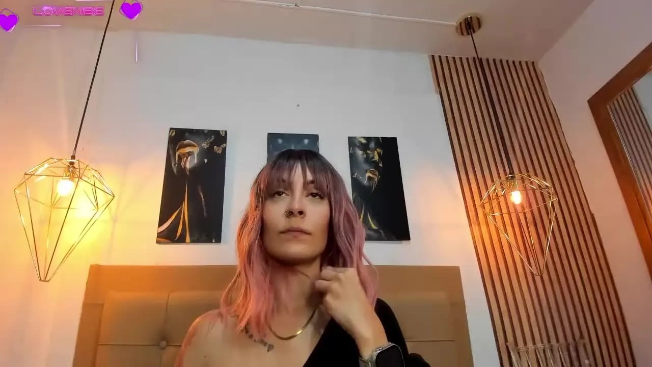 Offline AlesziaRose on Streamray