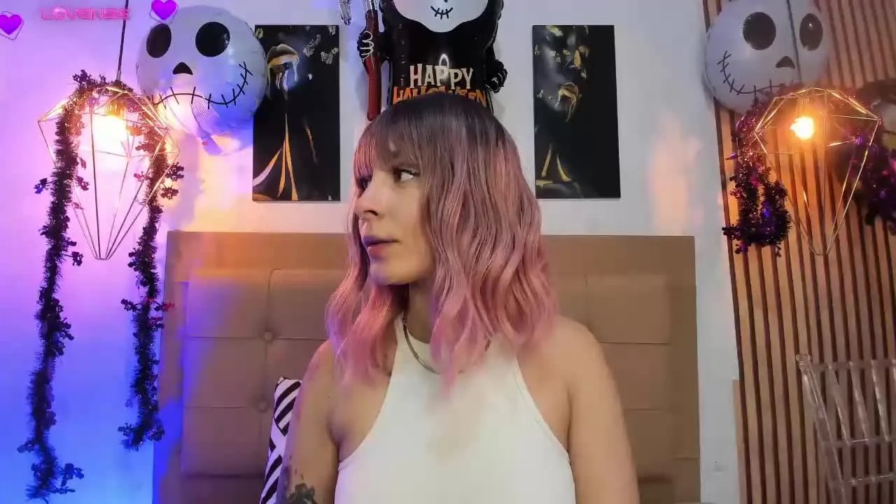 Offline AlesziaRose on Streamray