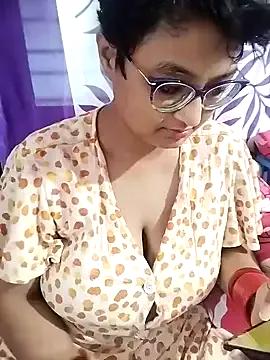 DimpleBarbie4 on StripChat 