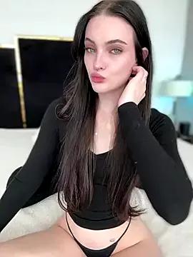 KarissaChantelle on StripChat 